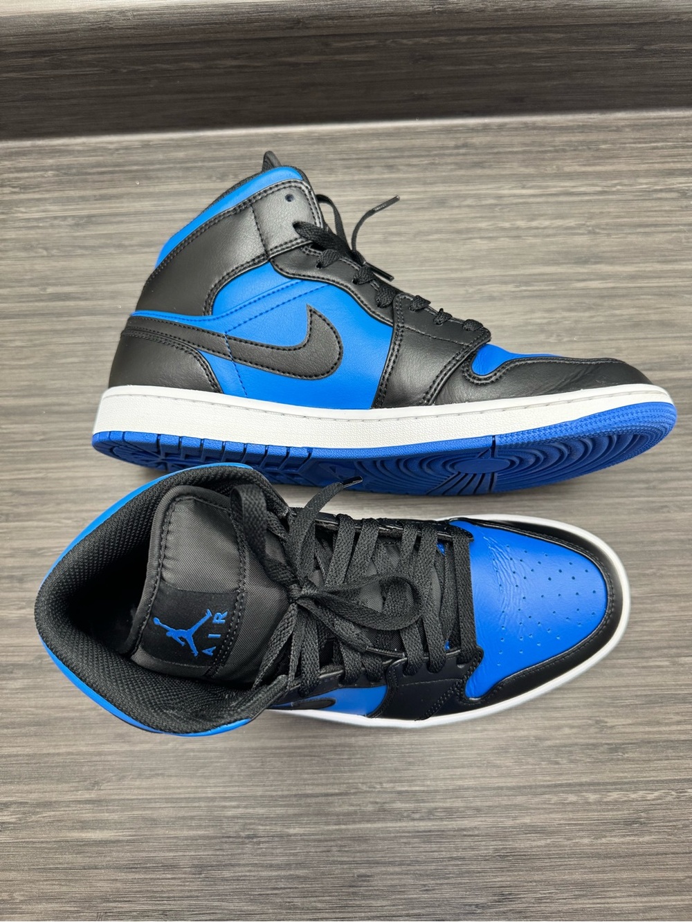 Air Jordan 1 Mid